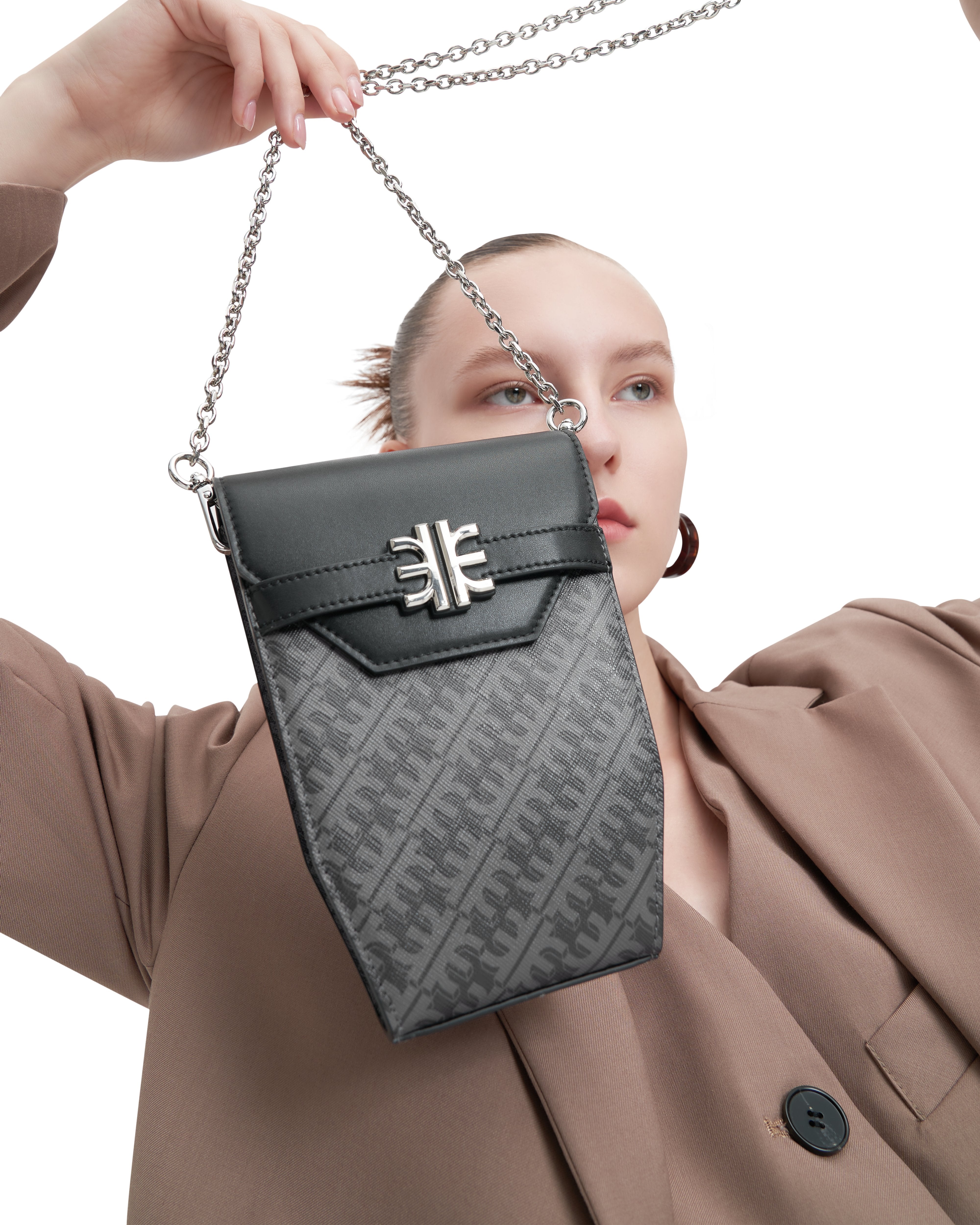 FEI Estuche de Cadena para Teléfono - Negro Hierro